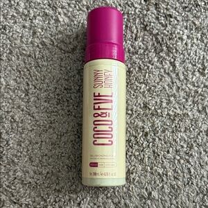 Coco & Eve Sunny Honey Bali Bronzing Foam - Pink and Cream